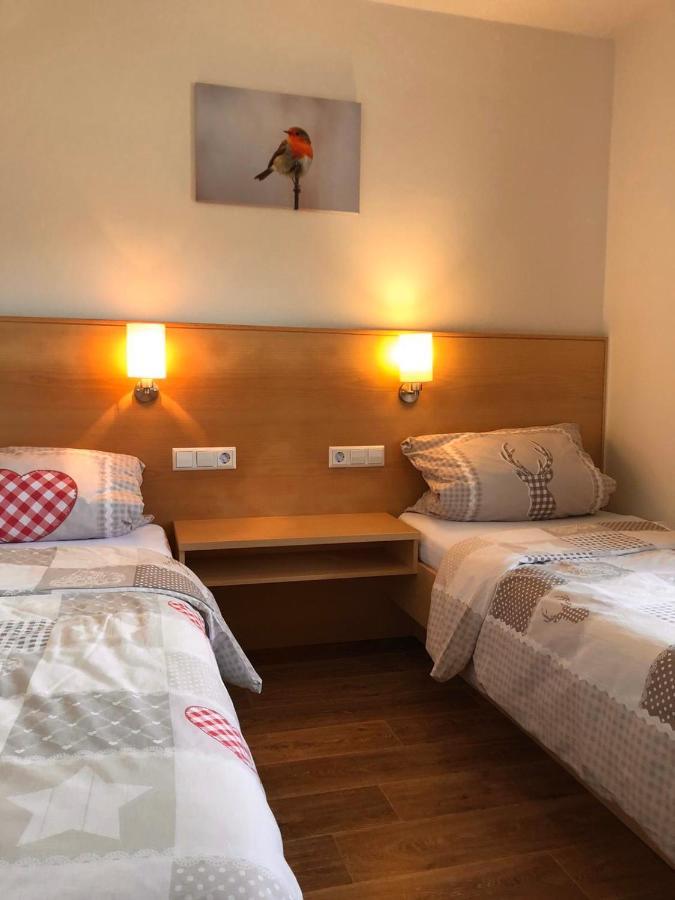 Ferienhaus Moni Mit 2 Separaten Wohnungen Am Silbersee Frielendorf المظهر الخارجي الصورة